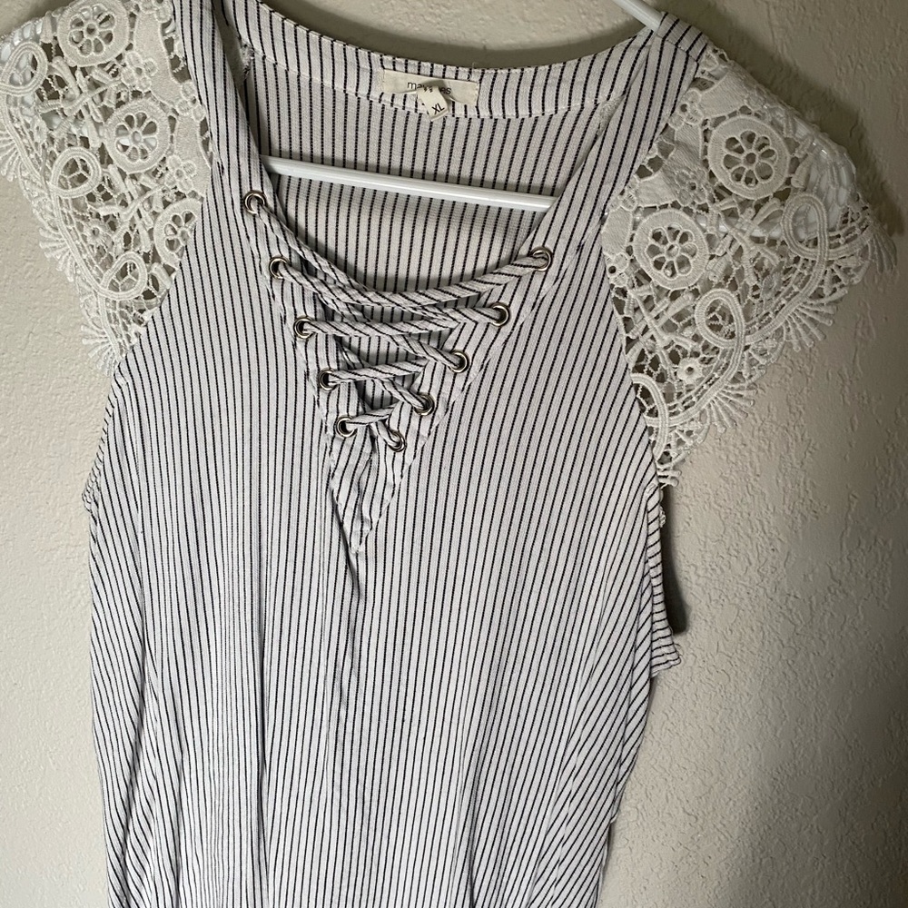 Stripped top